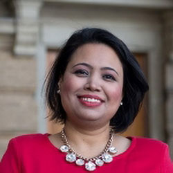 Payal Khazanchi, OISE Alumni.