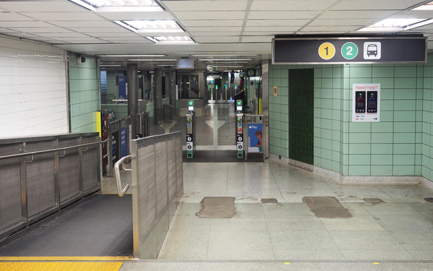 Photo of entrance/exit to St. George subway station